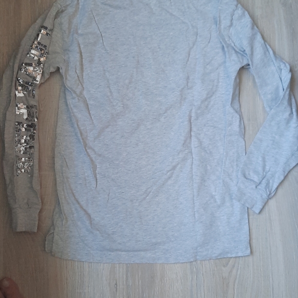 Victoria Secret pink long sleeve tee - Picture 5 of 8